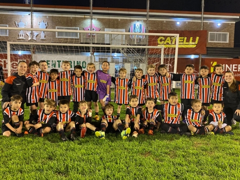 FÚTBOL INFANTIL: VIERNES DE CLÁSICO – 29/08/25