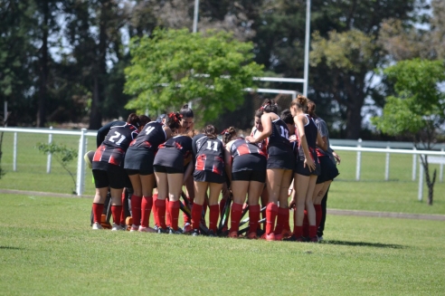 HOCKEY IAC: UN TÍTULO Y UNA ELIMINACIÓN – 26/11/23