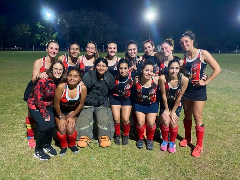 HOCKEY IAC: SÁBADO DE TRIUNFOS EN CARCARAÑÁ – 05/10/24